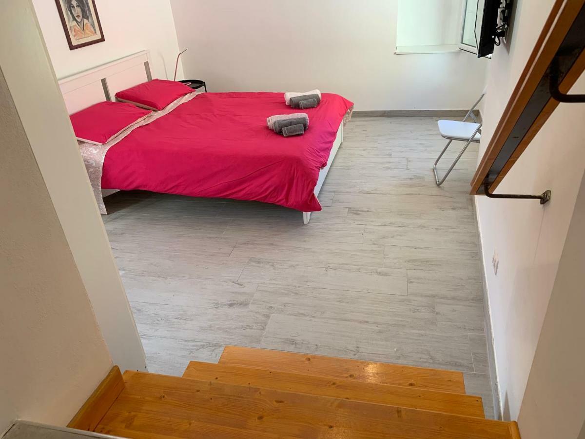 Deni'S Apartments Per 4 سيراكوزا المظهر الخارجي الصورة