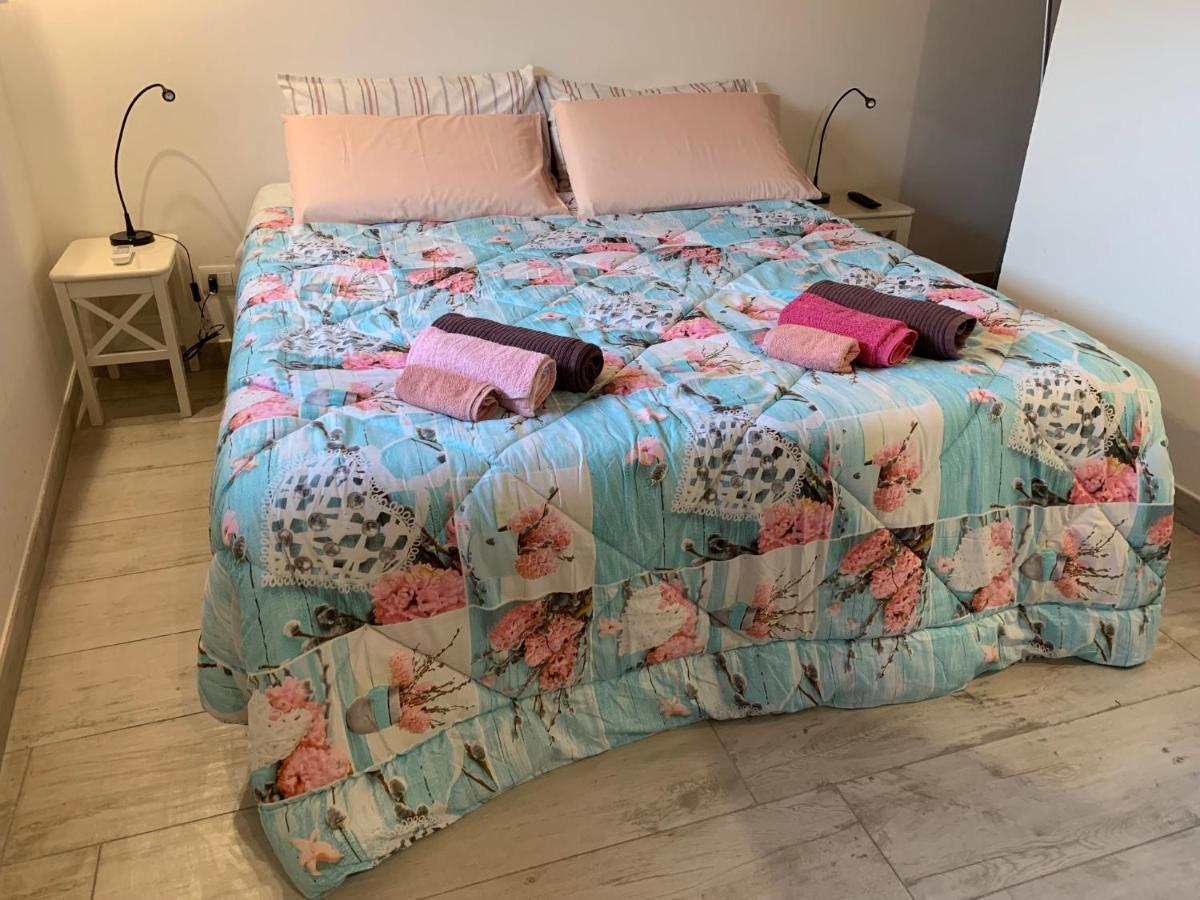 Deni'S Apartments Per 4 سيراكوزا المظهر الخارجي الصورة